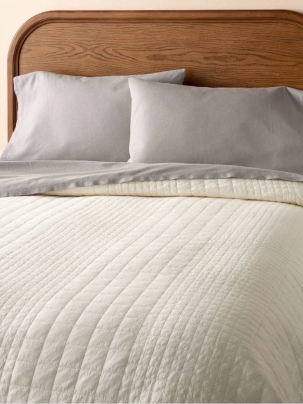 Hearth & Hand Cream grid stitch Quilted Bedspread